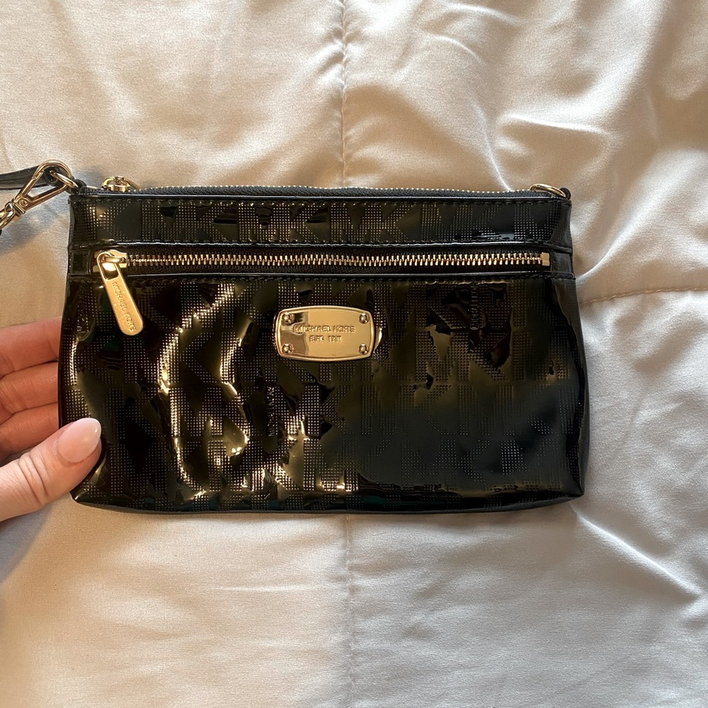 MK wristlet